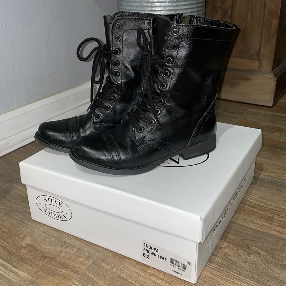 Steve Madden Troopa black leather boots
